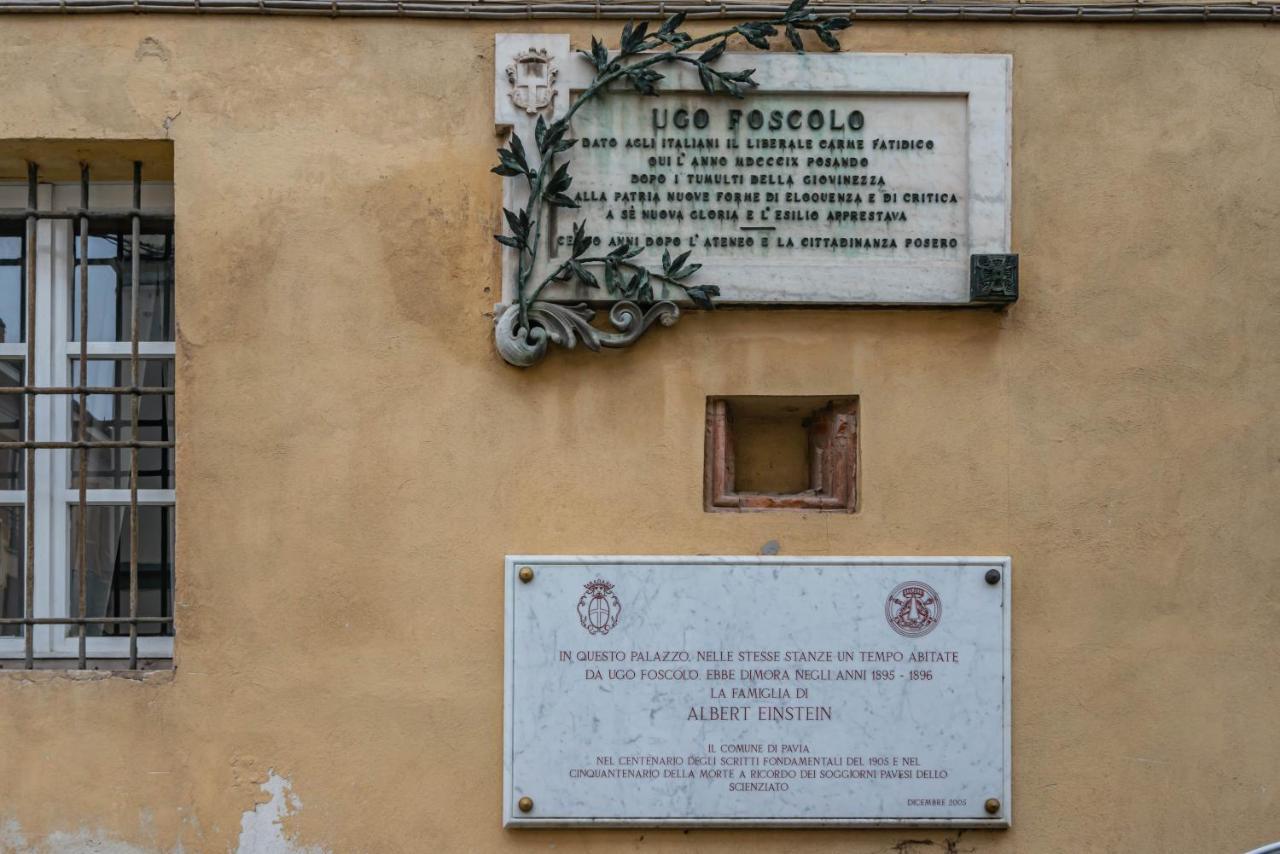 House Of Foscolo - Palazzo Cornazzani - By Host4U Lejlighed Pavia Eksteriør billede